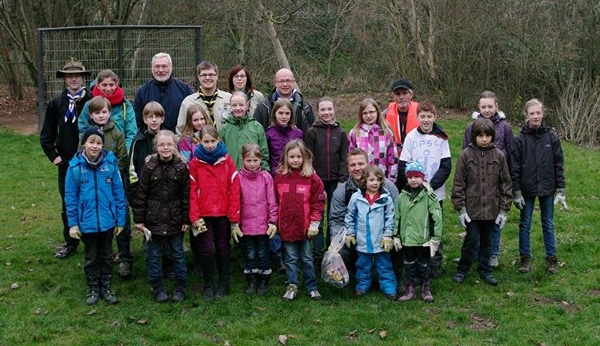 Unser fleissiges Helferteam am diesjährigen Dreck-Weg-Tages